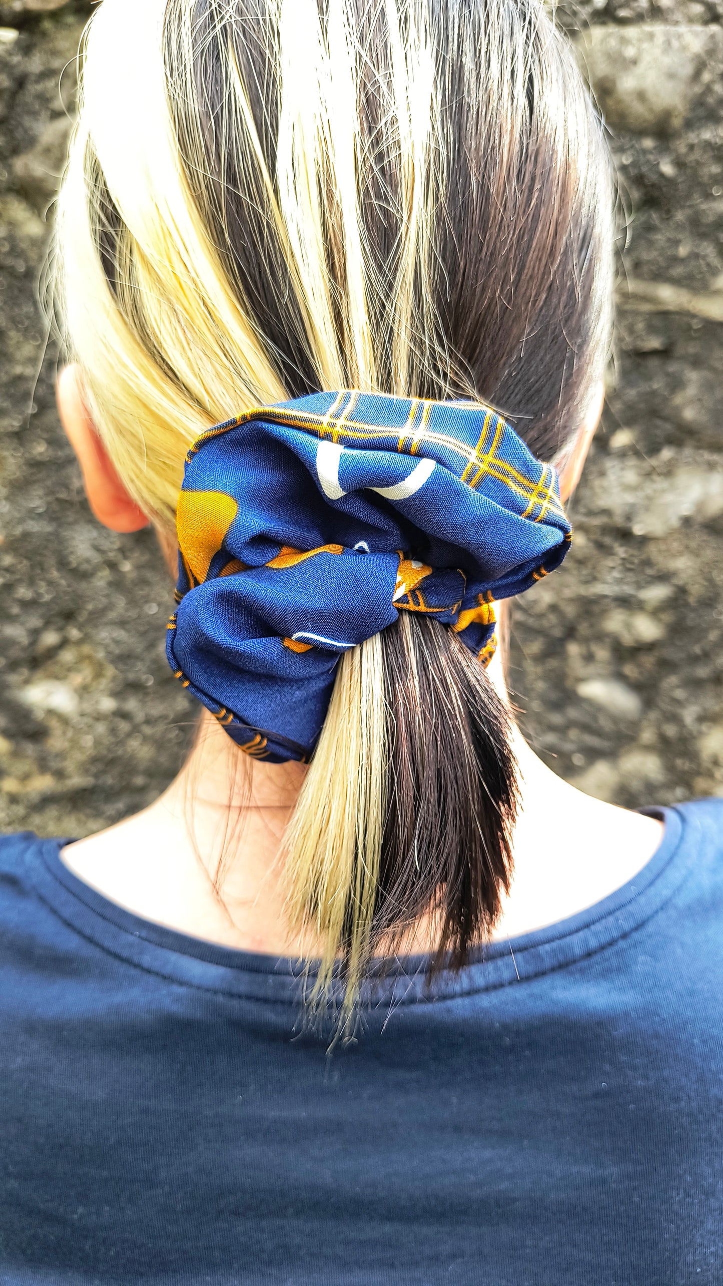 SCRUNCHIE "BLU & GIALLO" GRANDE