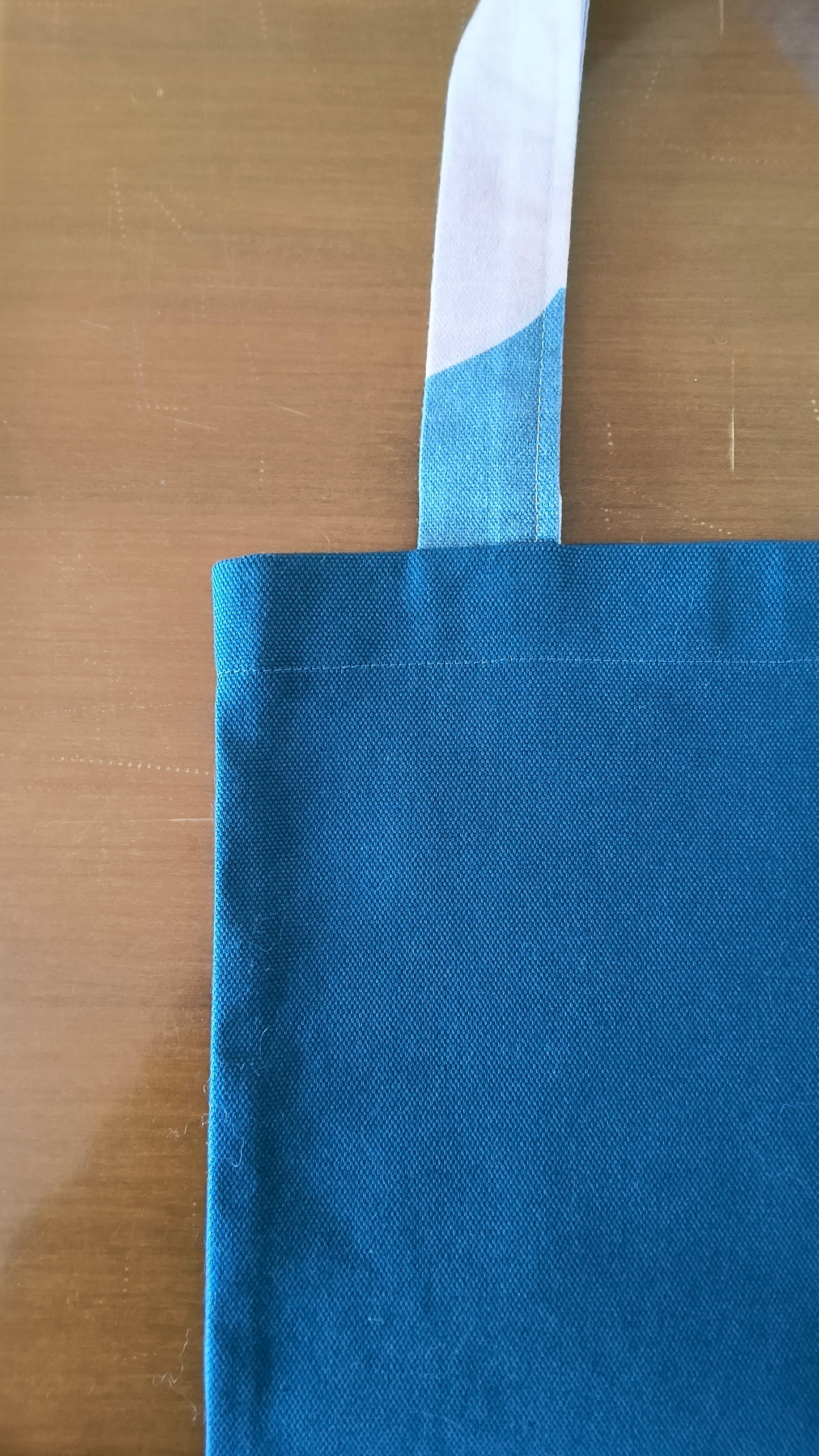 BORSA RIUTILIZZABILE VERDE PETROLIO MANICI E BORDO CONTRASTO