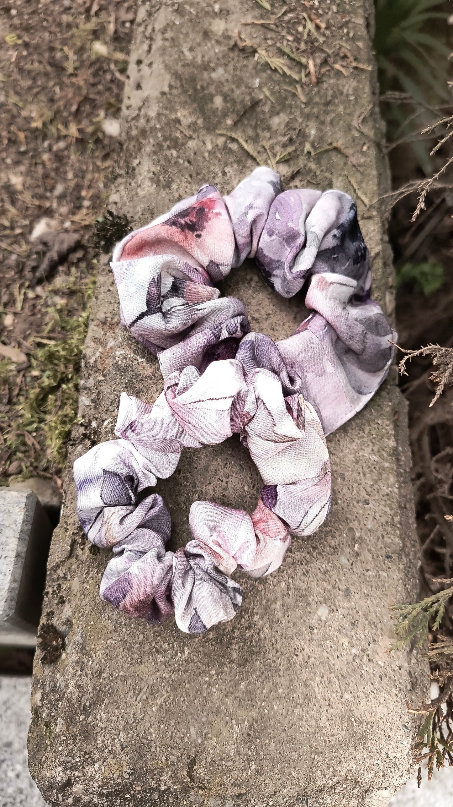 SCRUNCHIE EDIZIONE LIMITATA STAMPE FLOREALI VINTAGE BASSO